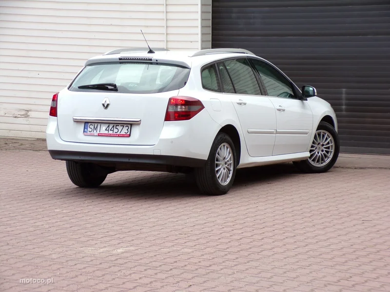 Renault Laguna III 13