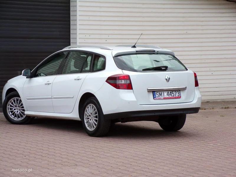 Renault Laguna III 16