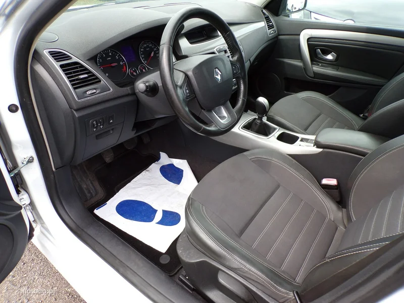 Renault Laguna III 18