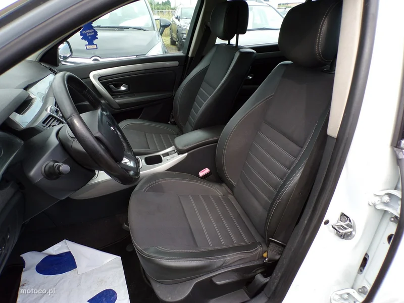Renault Laguna III 20