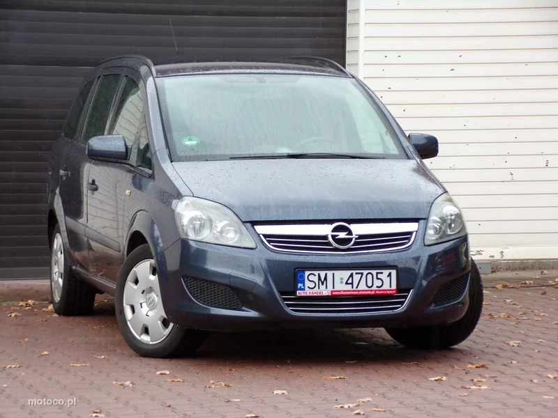 Opel Zafira B 2