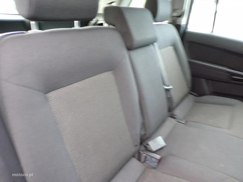 Opel Zafira B 26