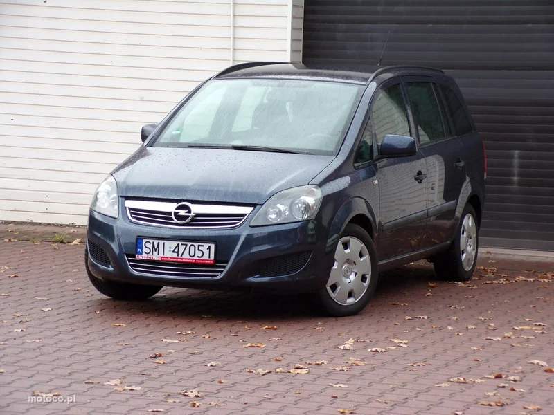 Opel Zafira B 4