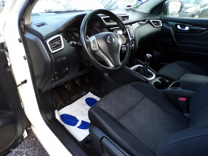 Nissan Qashqai 22