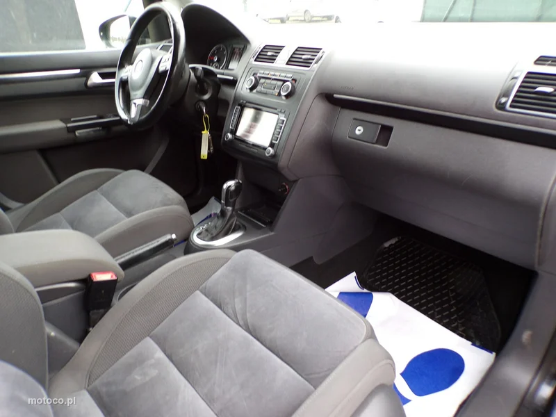Volkswagen Touran 1T 30
