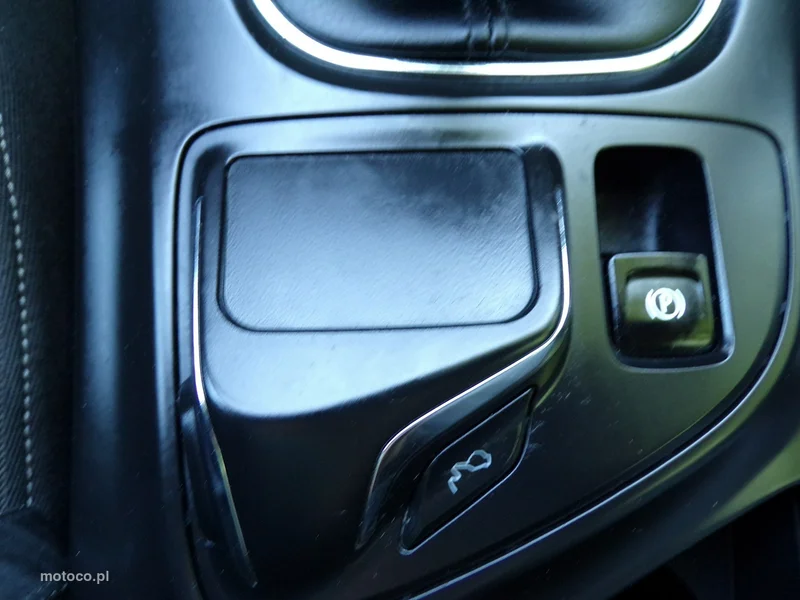 Opel Insignia A 23