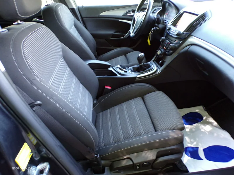 Opel Insignia A 33
