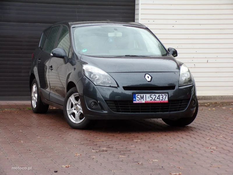 Renault Grand Scenic II 2