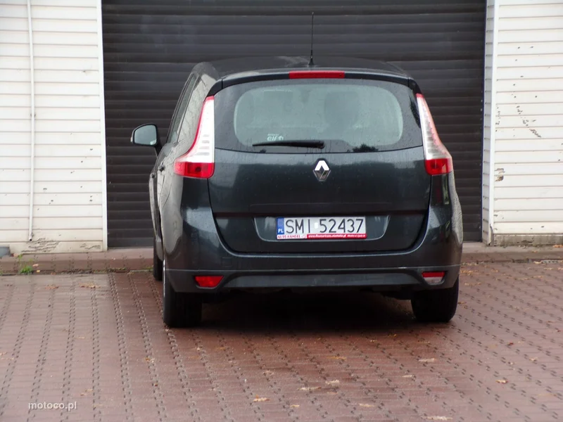 Renault Grand Scenic II 14