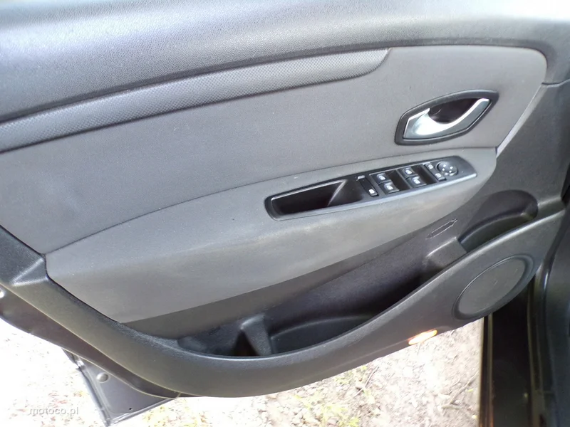 Renault Grand Scenic II 21
