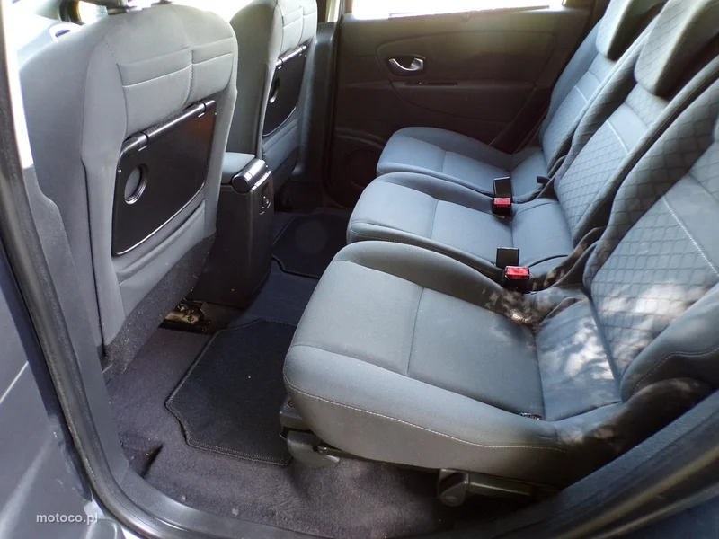 Renault Grand Scenic II 25