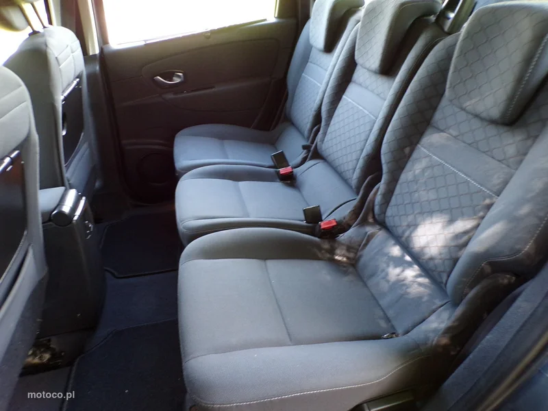 Renault Grand Scenic II 26