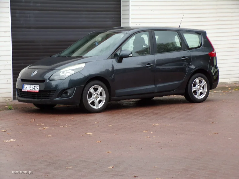 Renault Grand Scenic II 10