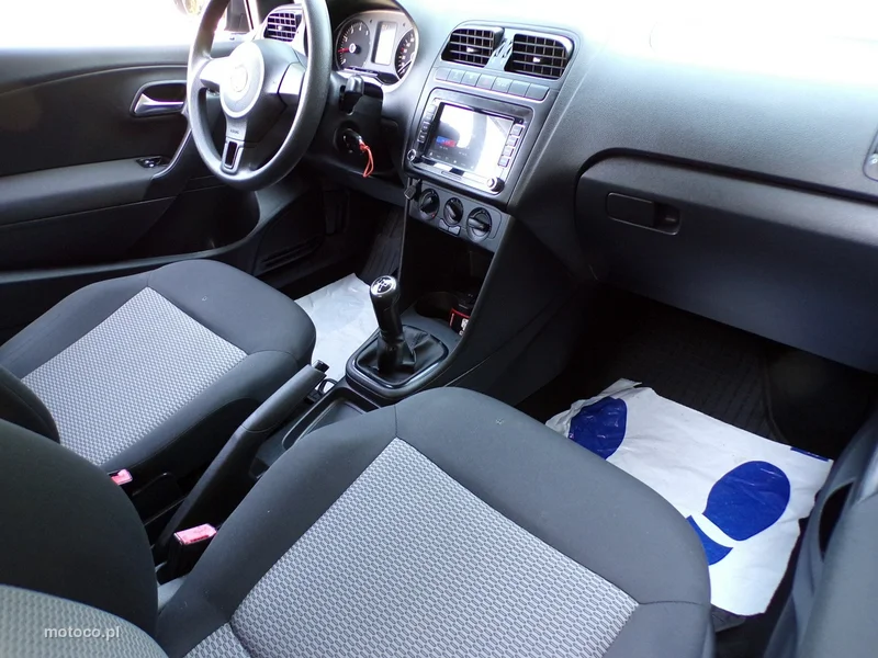 Volkswagen Polo V 6R 23