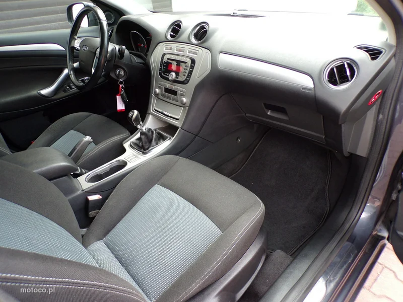 Ford Mondeo IV 26