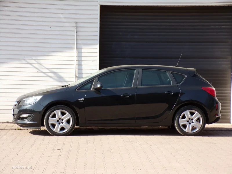 Opel Astra J 15
