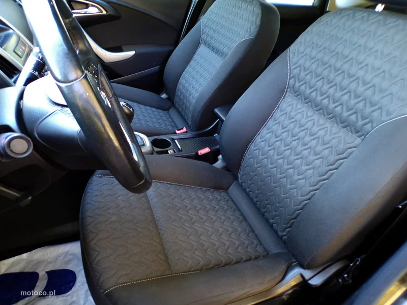 Opel Astra J 19