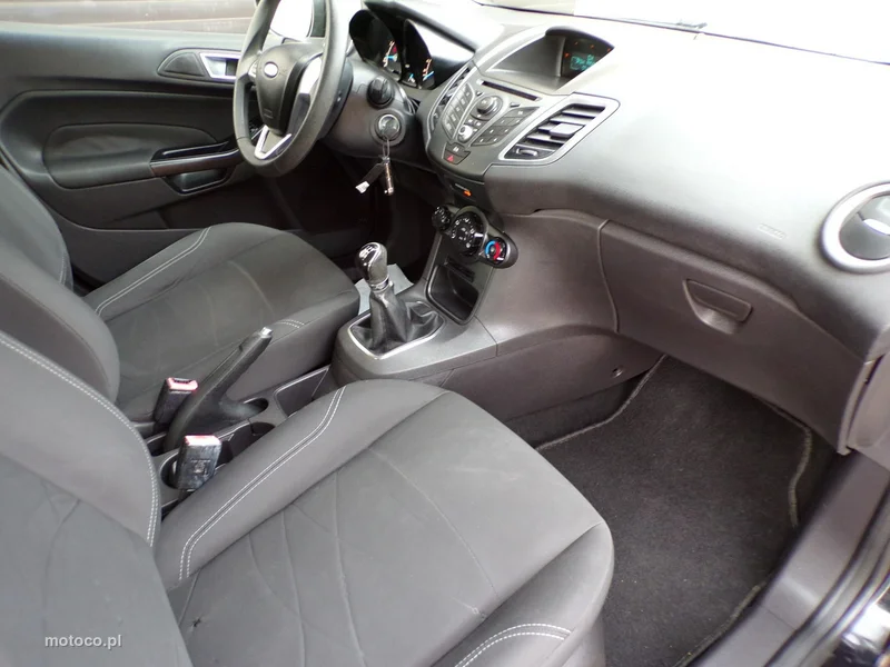 Ford Fiesta VI 21