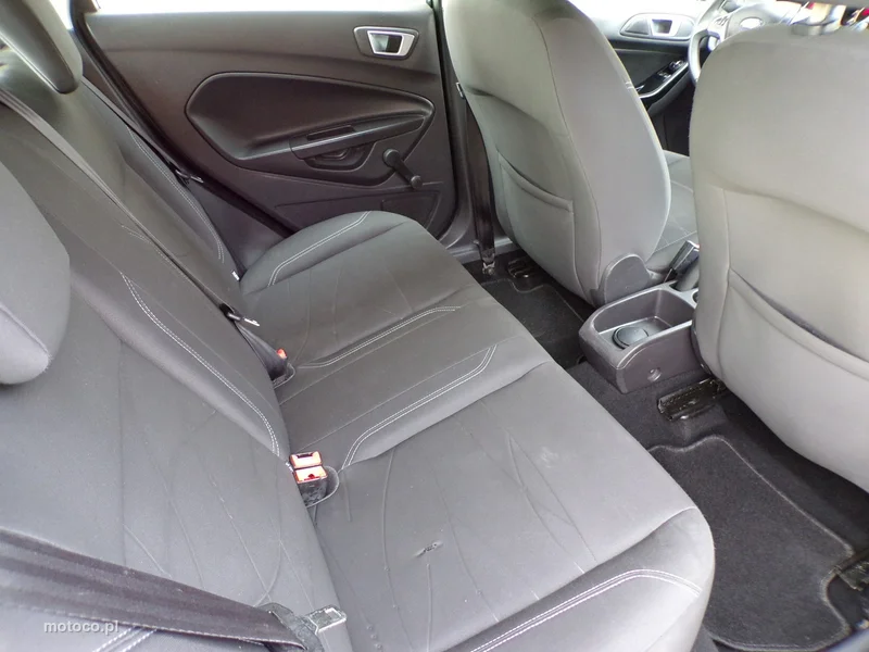 Ford Fiesta VI 24