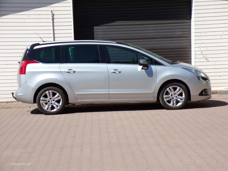 Peugeot 5008 4