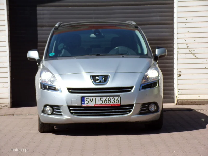 Peugeot 5008 6