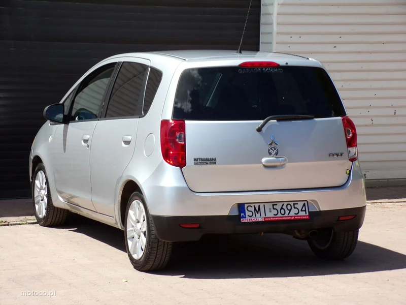 Mitsubishi Colt 16
