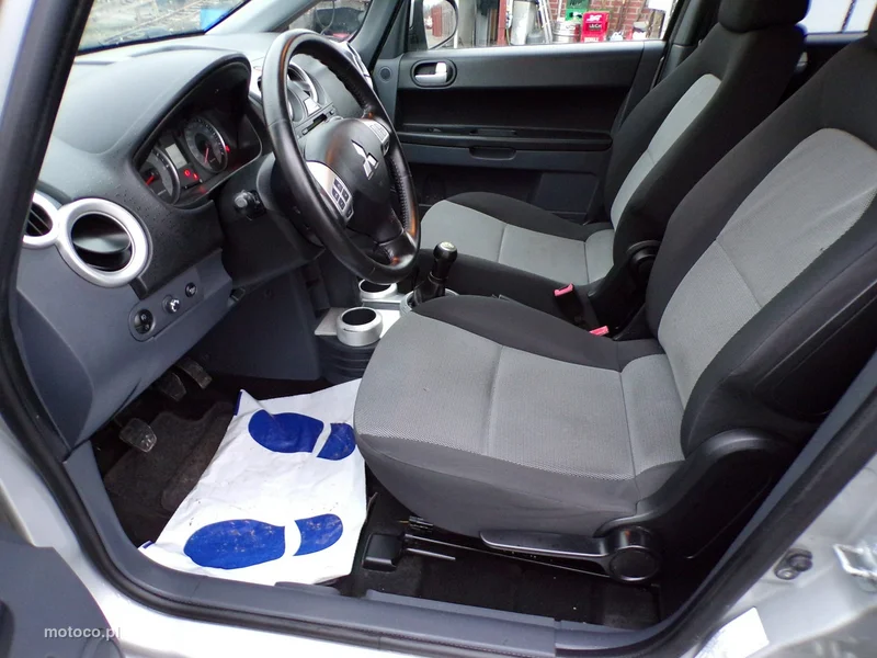 Mitsubishi Colt 18