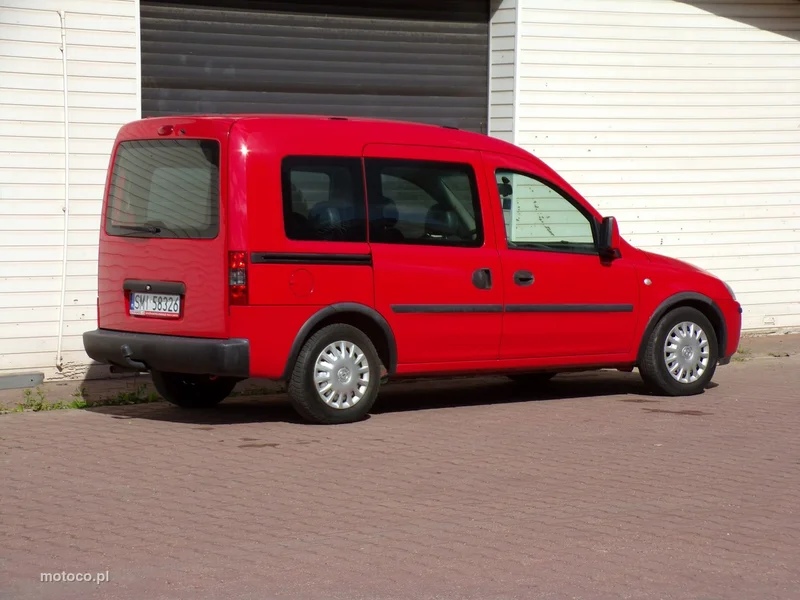 Opel Combo C 13