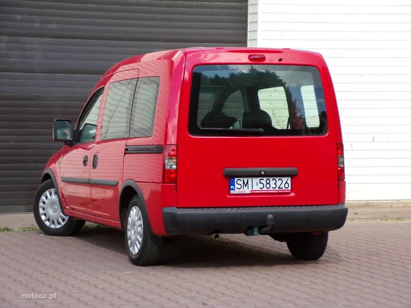 Opel Combo C 16