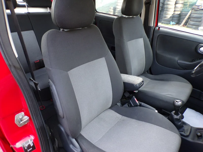 Opel Combo C 25