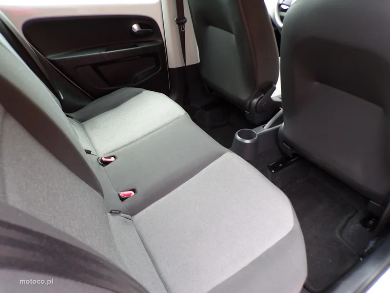 Volkswagen up! 25