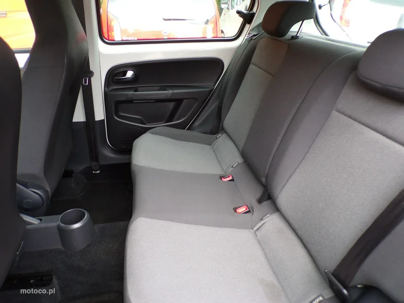 Volkswagen up! 28