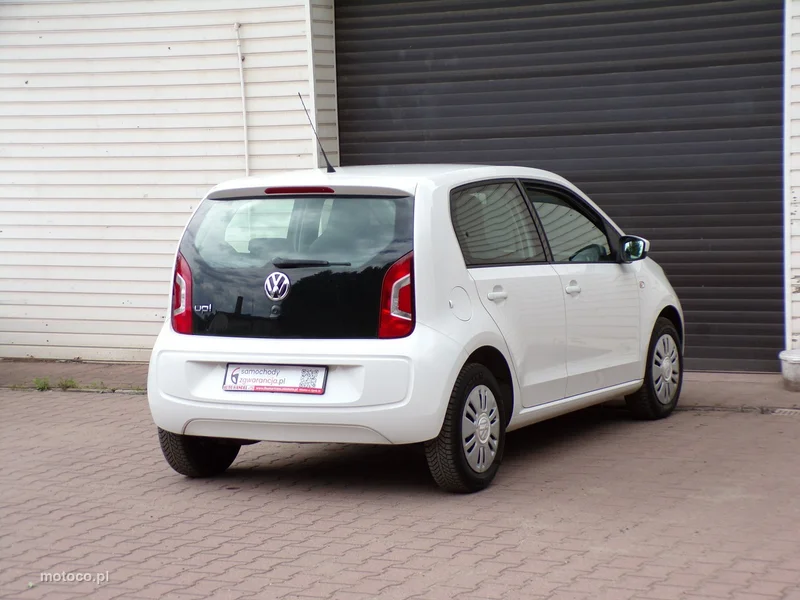 Volkswagen up! 8