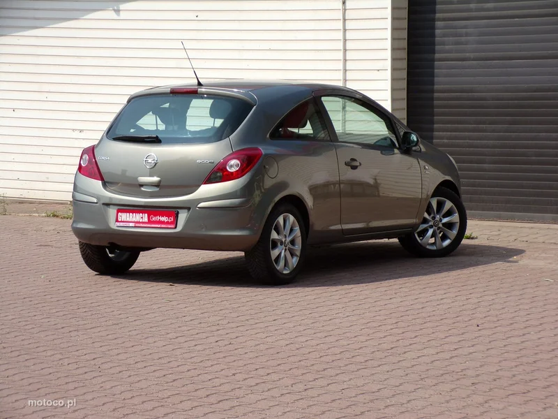 Opel Corsa D 10