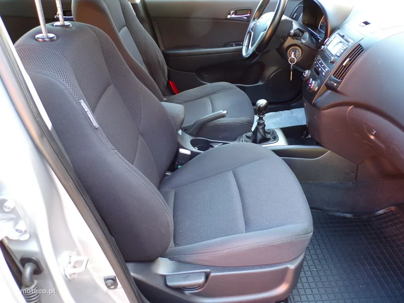 Hyundai i30 27