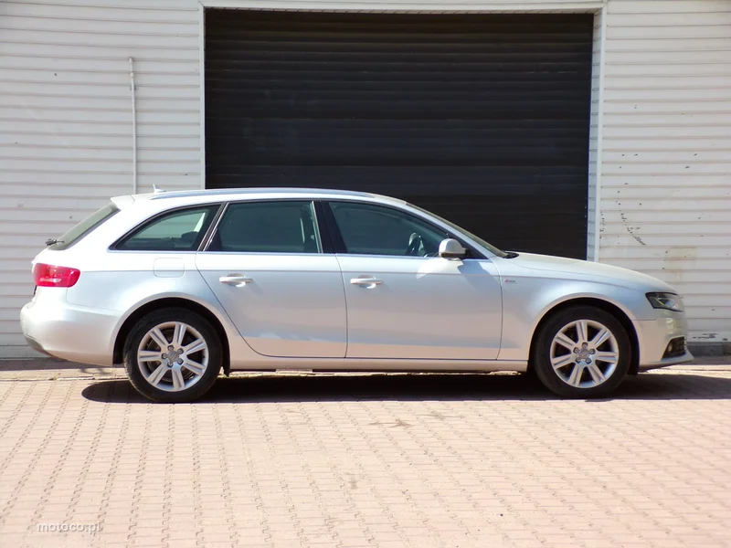 Audi A4 B8 12