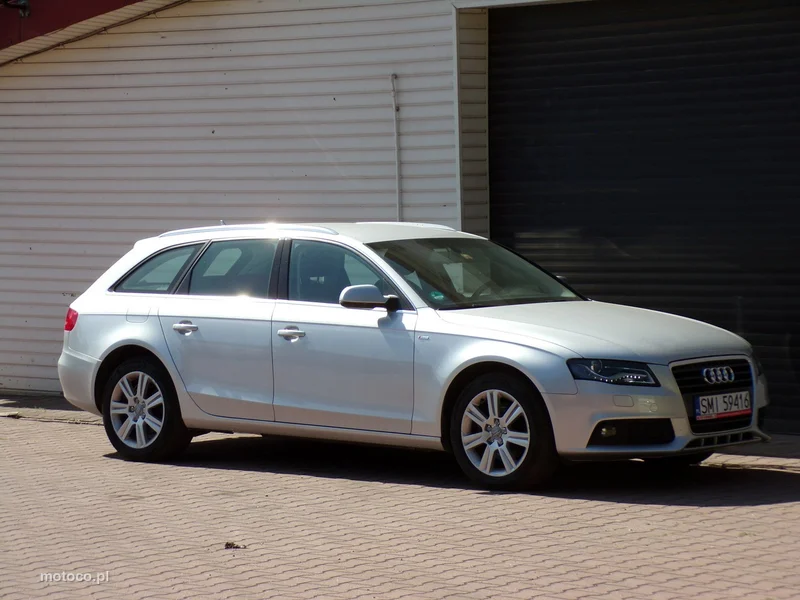 Audi A4 B8 13