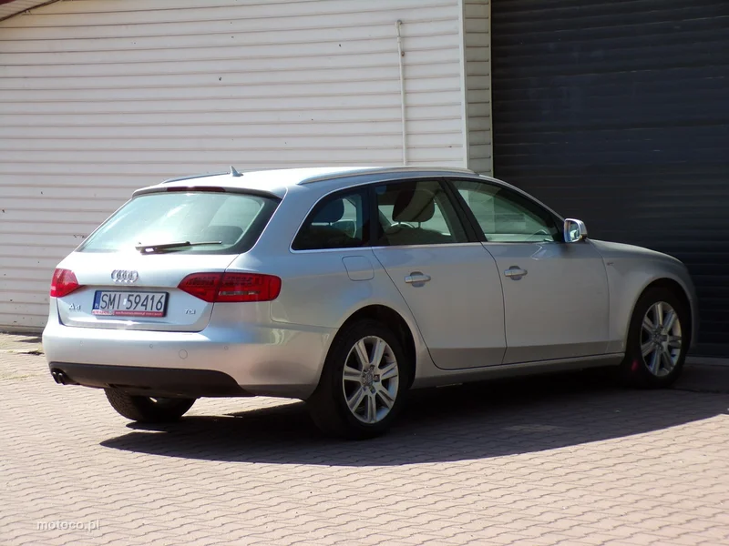 Audi A4 B8 6