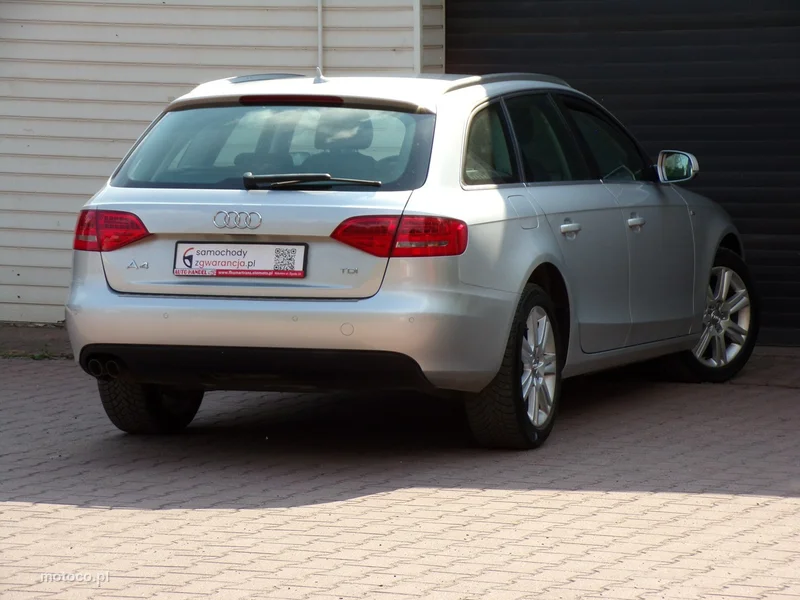 Audi A4 B8 16