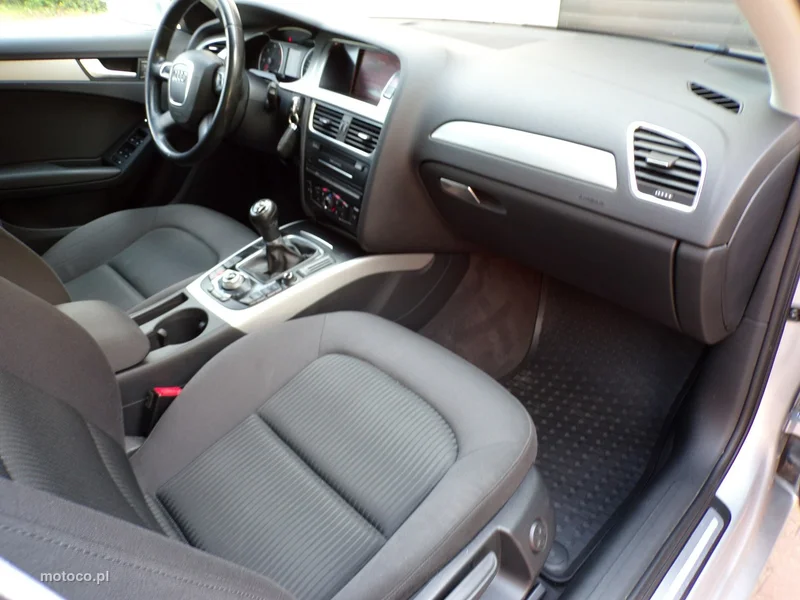 Audi A4 B8 20