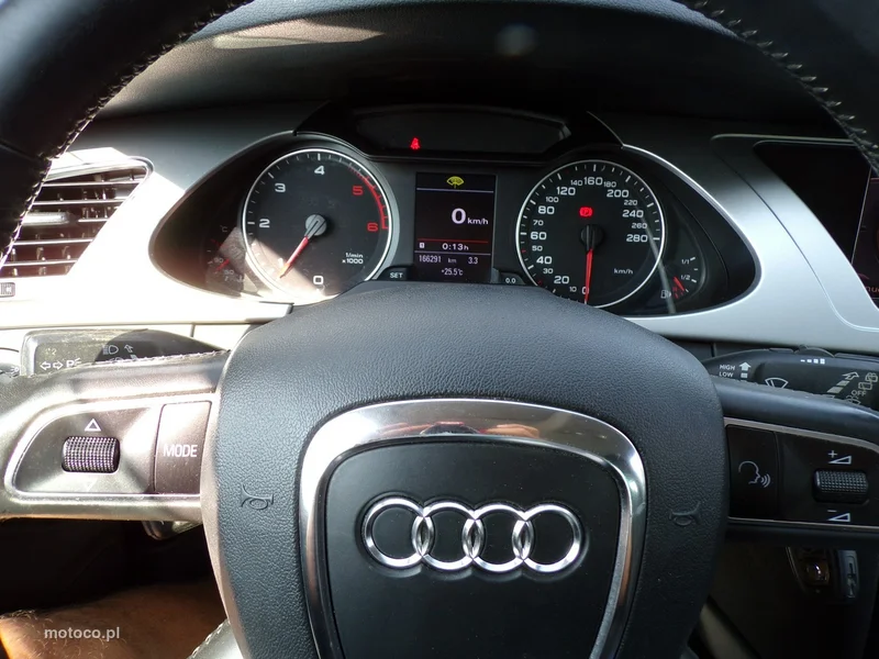 Audi A4 B8 30