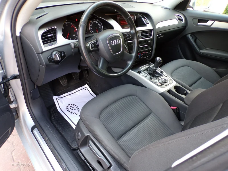 Audi A4 B8 31
