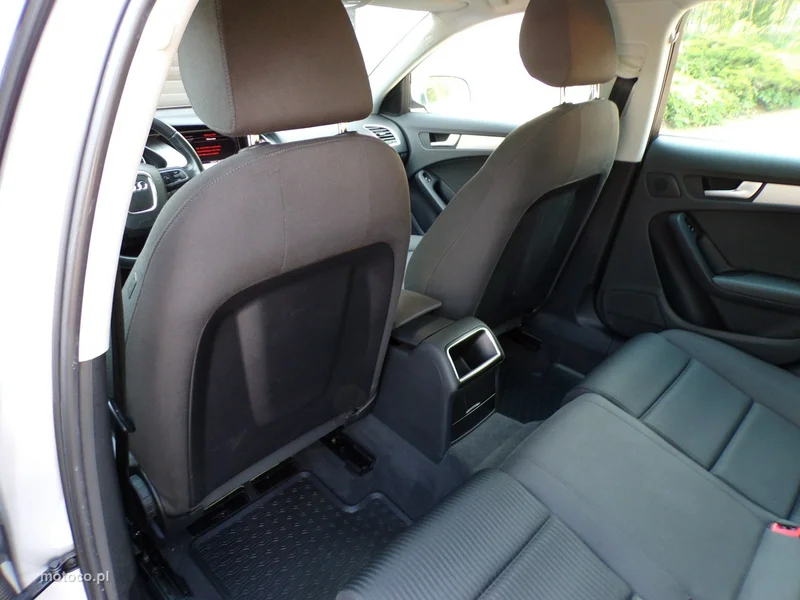 Audi A4 B8 35