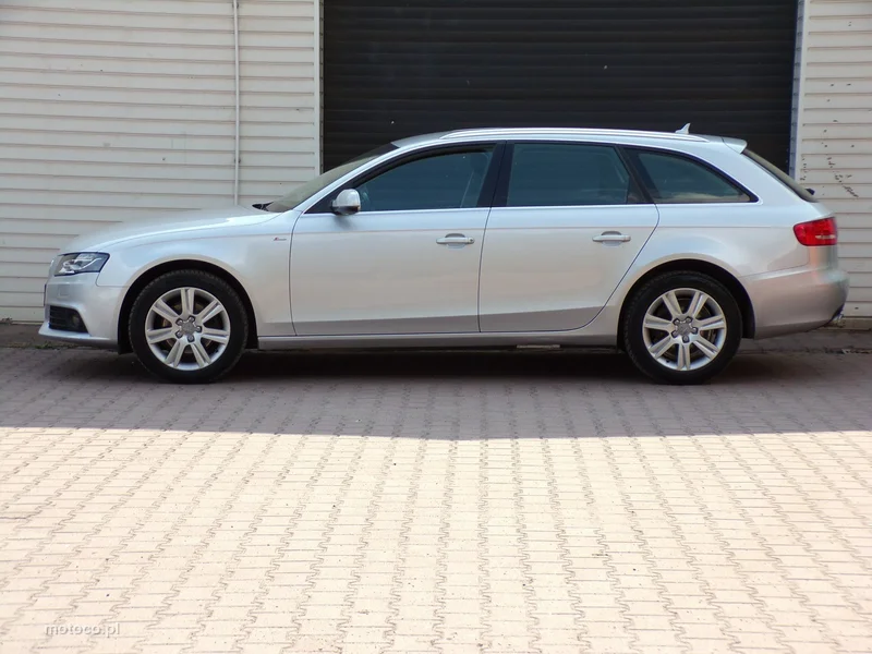 Audi A4 B8 10