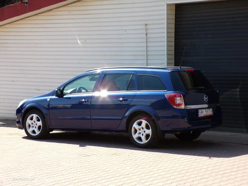 Opel Astra Sports Tourer 16