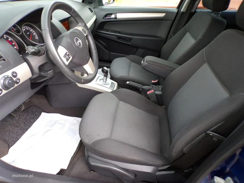 Opel Astra Sports Tourer 18