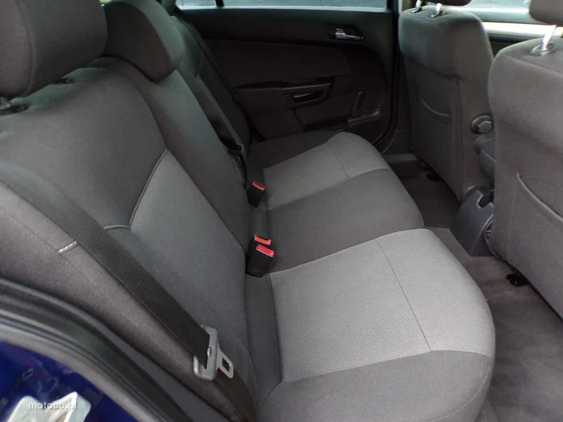 Opel Astra Sports Tourer 28