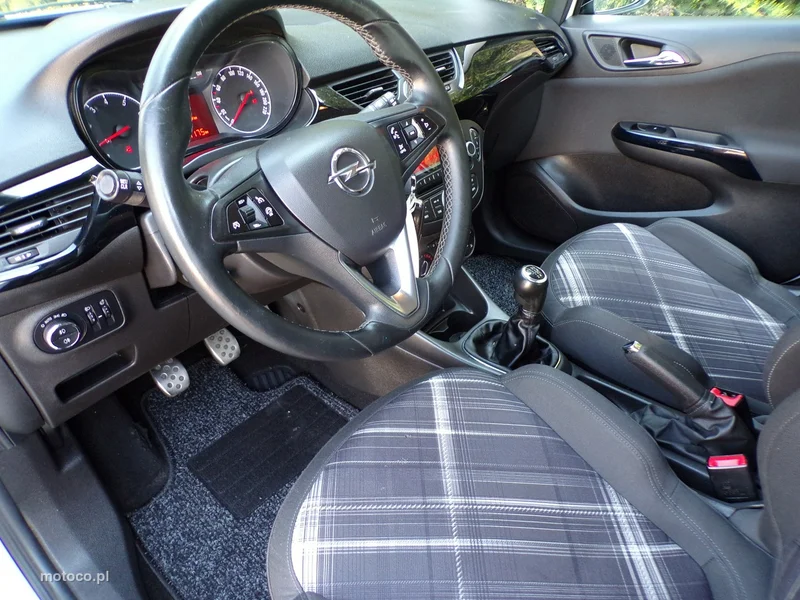 Opel Corsa E 17