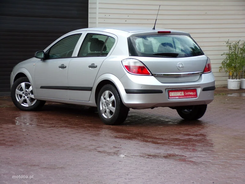 Opel Astra H 15