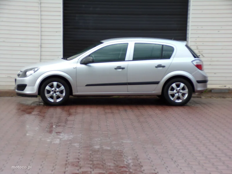 Opel Astra H 17